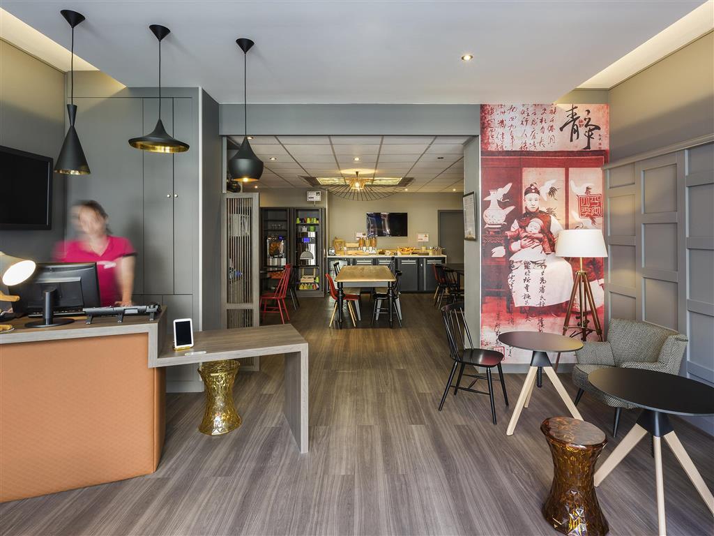 南特中心格拉斯兰广场宜必思尚品酒店 外观 照片